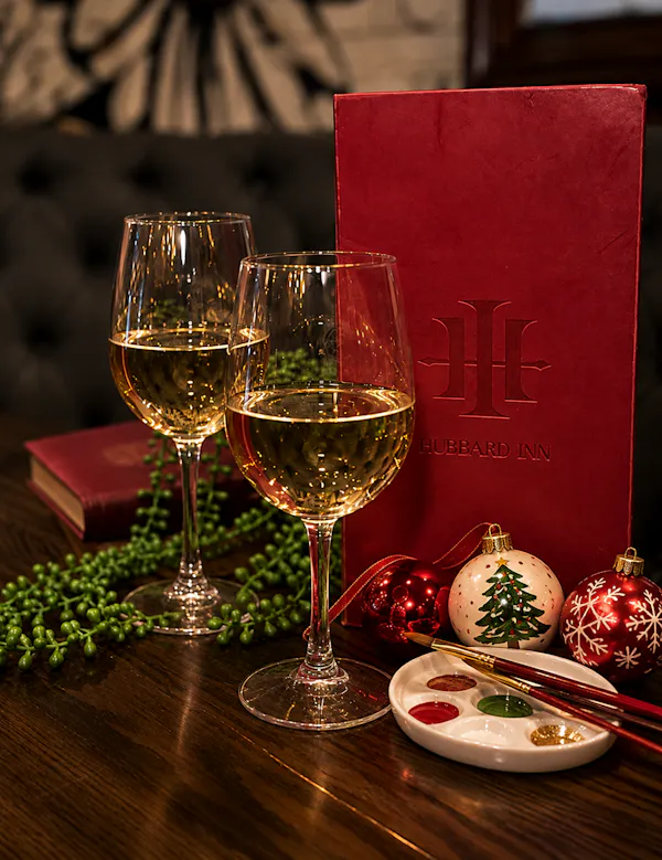 stemware, tableware, drinkware, wine glass, alcoholic drink, barware