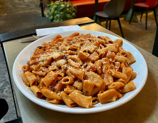 food, ingredient, pasta, tableware, rigatoni, recipe
