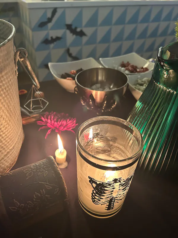 tableware, drinkware, serveware, glass, barware, still life photography