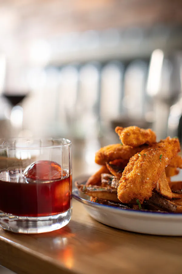 food, tableware, fried food, alcoholic drink, ingredient, liquor
