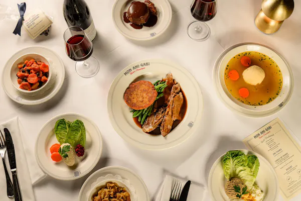 food, tableware, dishware, serveware, table, ingredient