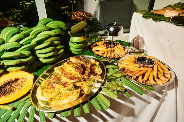 food, tableware, fruit, produce, ingredient, natural foods