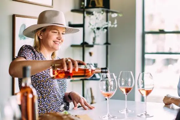 smile, tableware, drinkware, stemware, hat, sun hat