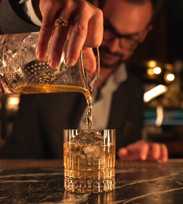 alcoholic drink, liquor, drinkware, barware, alcohol, liquid