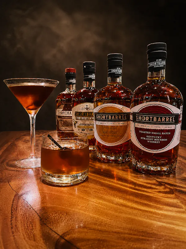 alcoholic drink, alcohol, liquor, bottle, barware, whisky