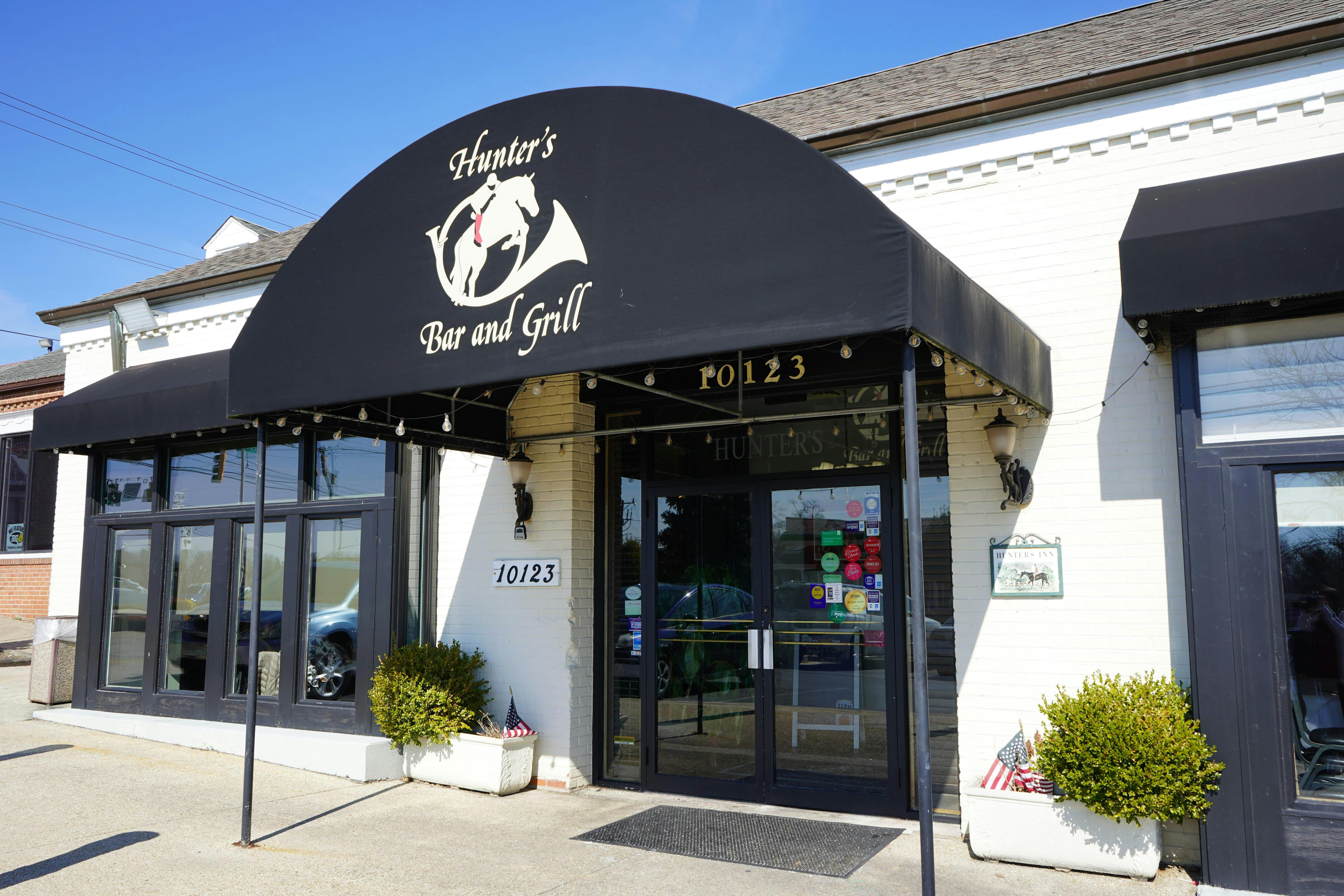 Hunter's Bar and Grill