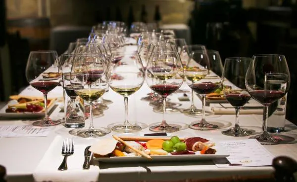 stemware, tableware, drinkware, barware, wine glass, serveware