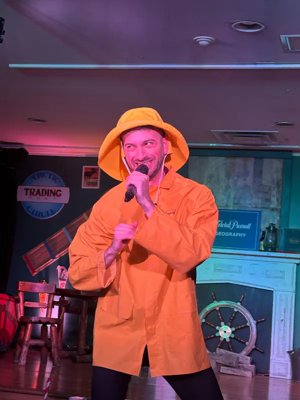 entertainment, orange, performing arts, performance, microphone, facial hair