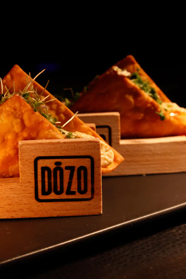 food, tableware, ingredient, finger food, comfort food, fast food