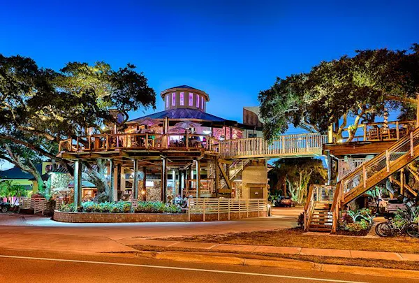 landmark, town, building, sky, house, real estate