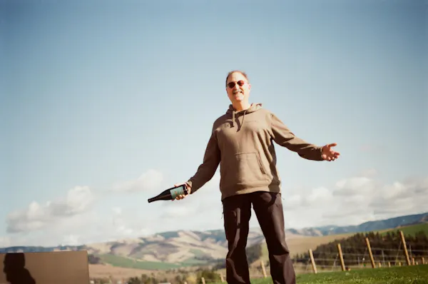 sleeve, standing, happiness, people in nature, goggles, sunglasses