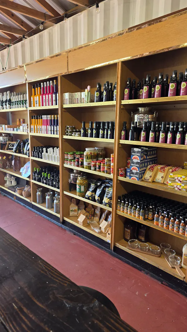 shelf, shelving, bottle, retail, convenience store, liquor
