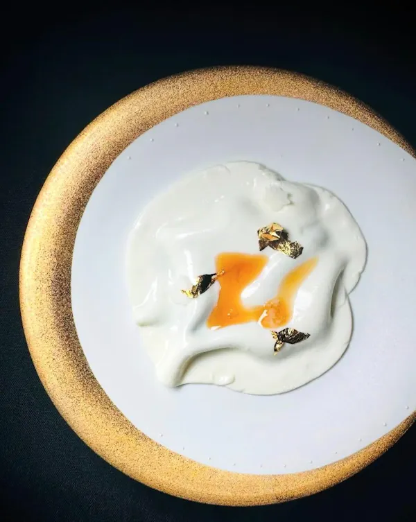 dishware, ingredient, serveware, food, plate, mixture
