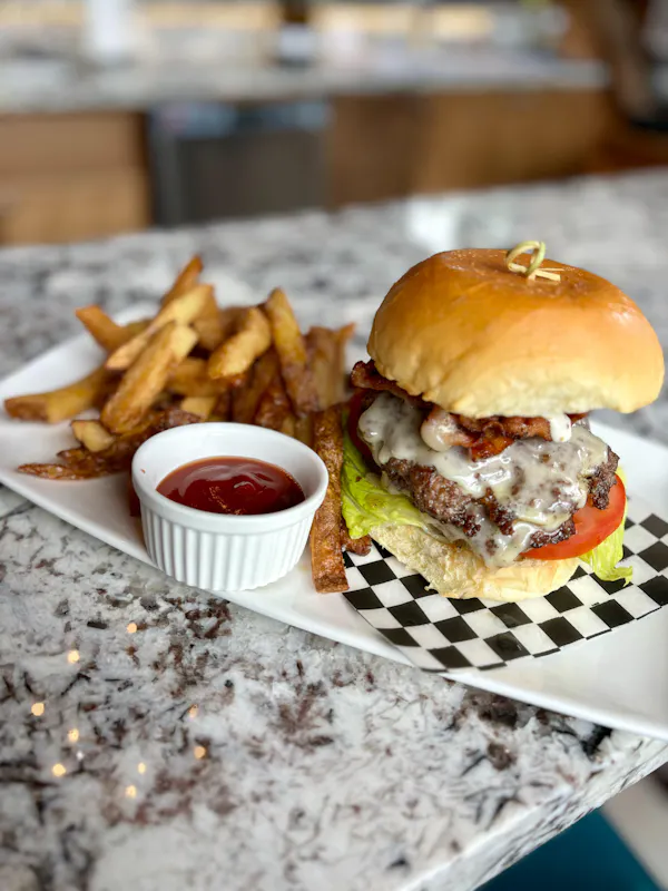 food, tableware, ingredient, fried food, finger food, fast food