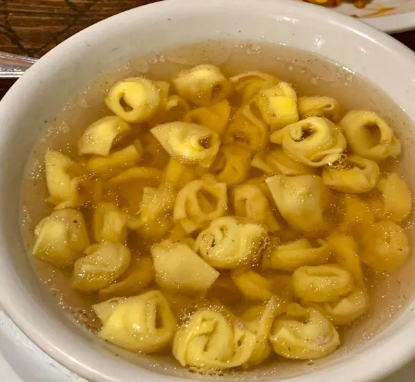 food, ingredient, tableware, tortellini, tortelloni, serveware