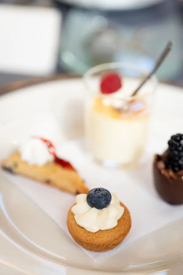 food, ingredient, tableware, fruit, dessert, berry