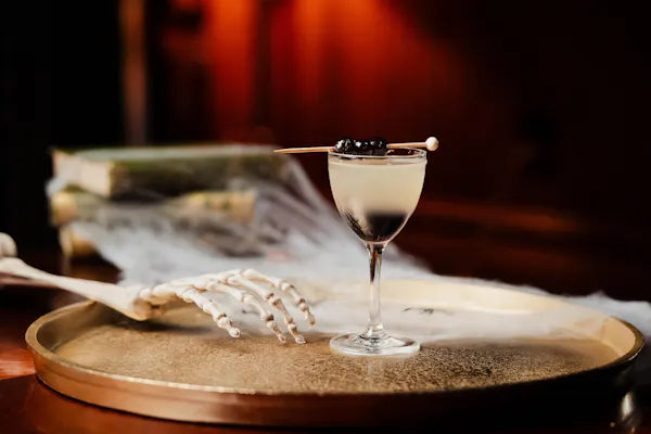 stemware, tableware, alcoholic drink, classic cocktail, drinkware, champagne glass