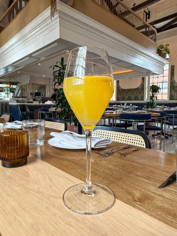 tableware, drinkware, furniture, stemware, cocktail, table