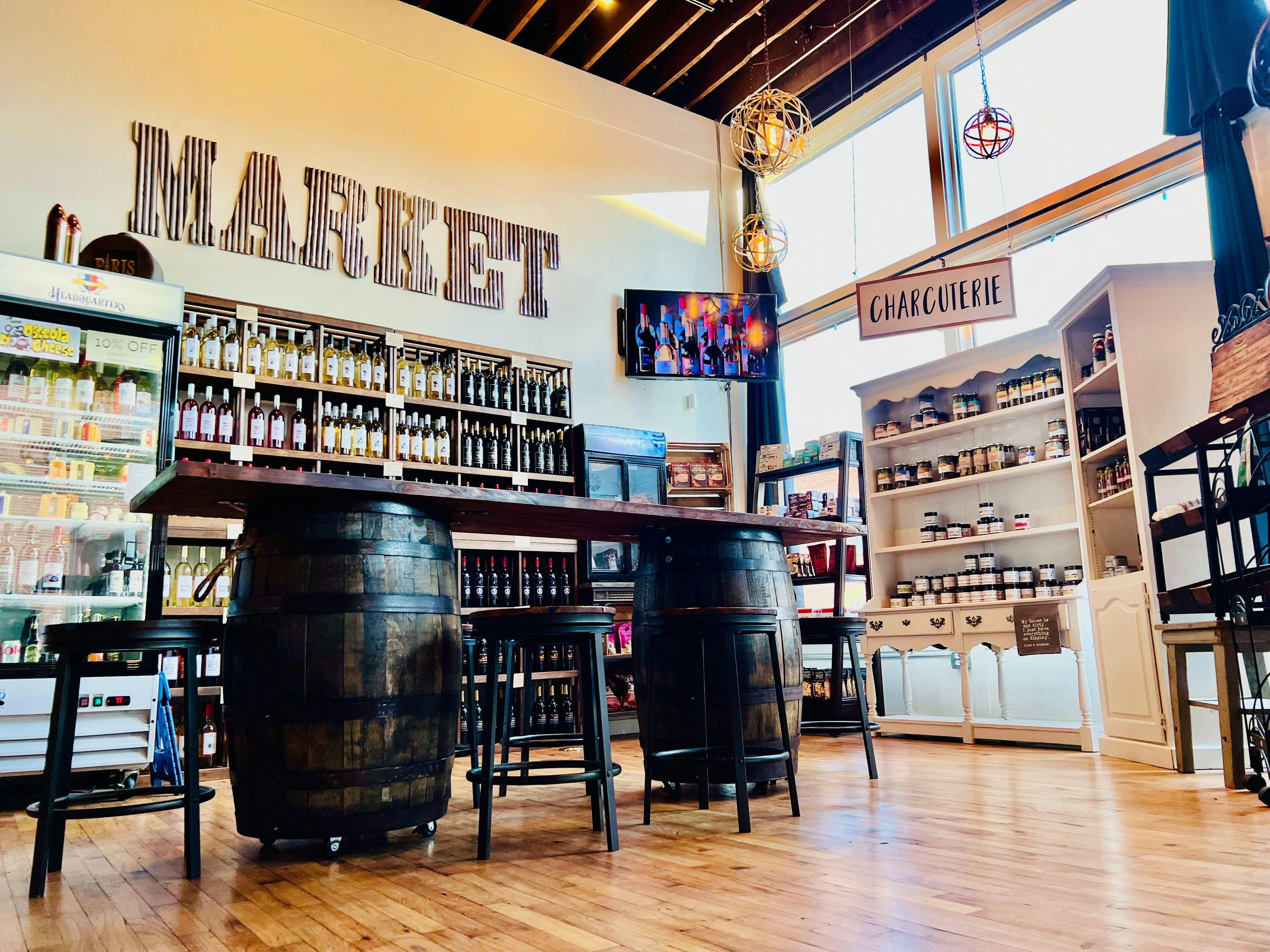 HEADQUARTERS Winery & Restaurant