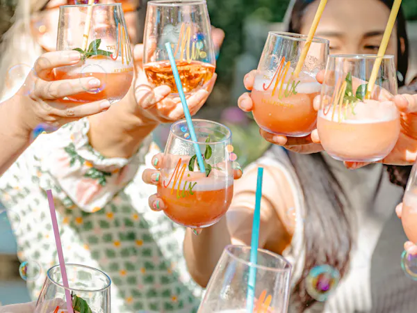 tableware, alcoholic drink, cocktail, drinkware, food, juice