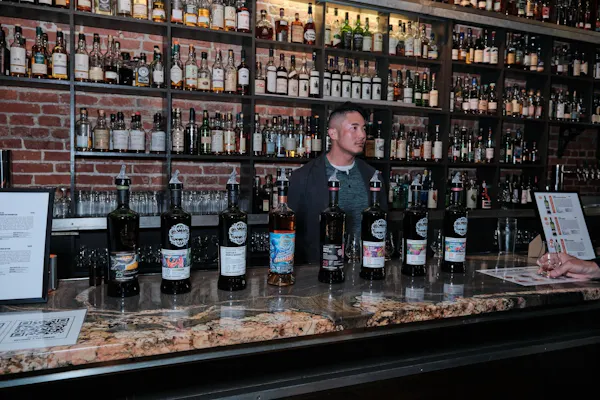 bottle, alcoholic drink, liquor, alcohol, barware, bar