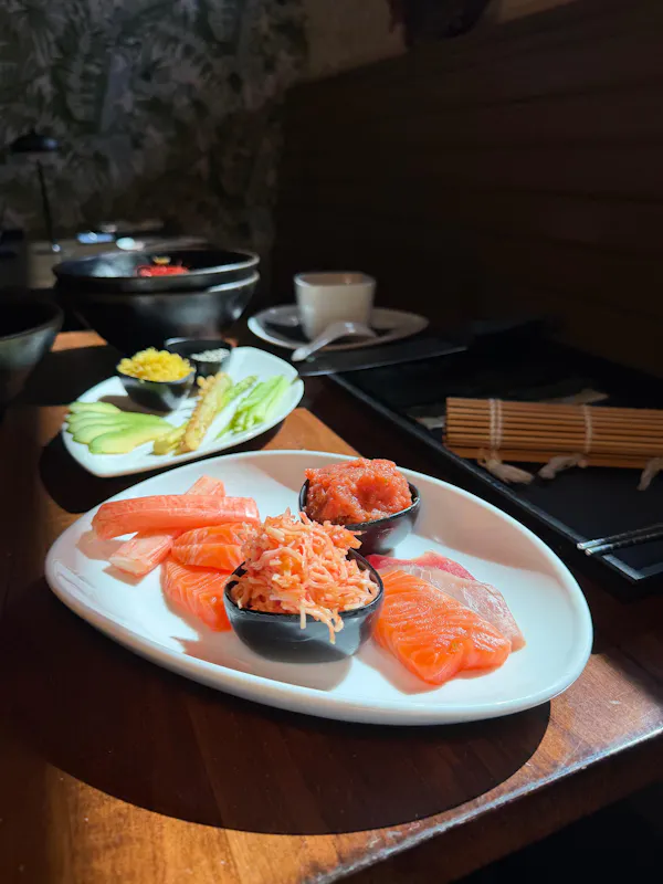food, tableware, ingredient, serveware, dishware, salmon