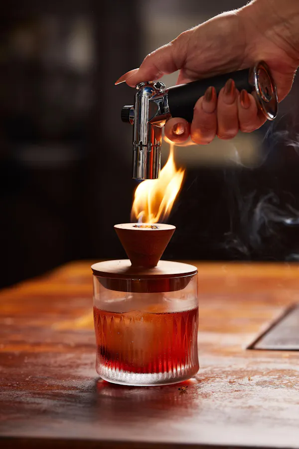 alcoholic drink, liquor, alcohol, drinkware, cocktail, barware