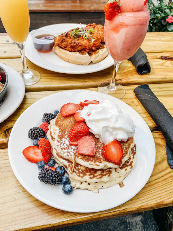 food, tableware, ingredient, fruit, pancake, produce