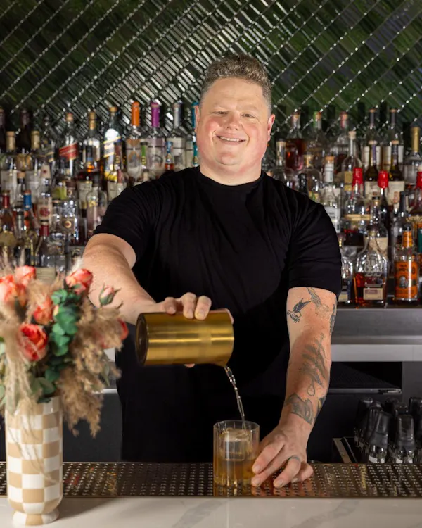 alcoholic drink, bottle, liquor, barware, drinkware, alcohol