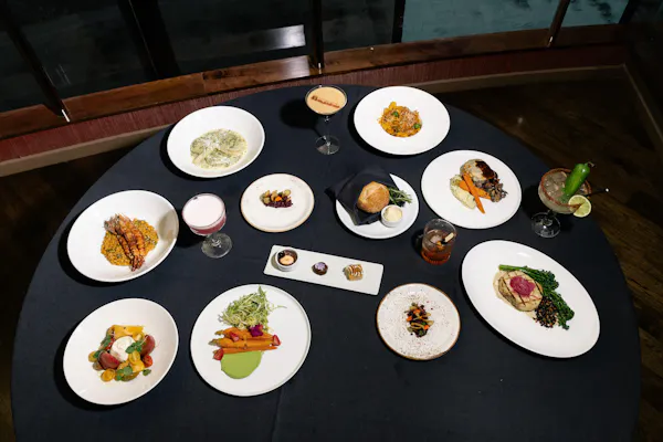 food, tableware, dishware, serveware, ingredient, table