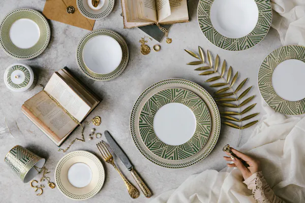 tableware, serveware, dishware, porcelain, plate, saucer