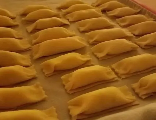 food, ingredient, casoncelli, recipe, agnolotti, staple food