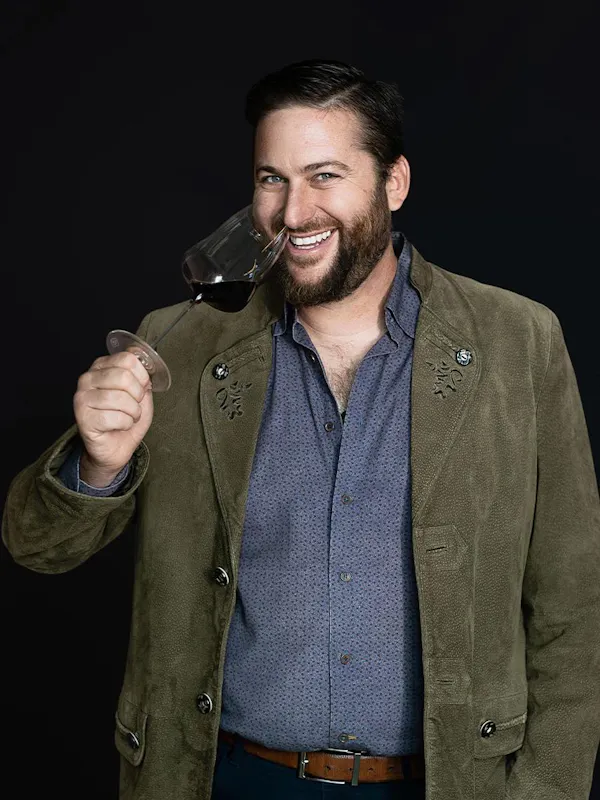 sleeve, collar, smile, facial hair, facial expression, beard