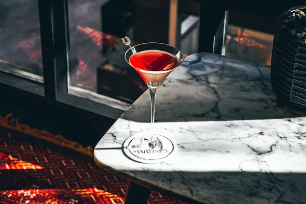 tableware, alcoholic drink, drinkware, classic cocktail, stemware, liquor
