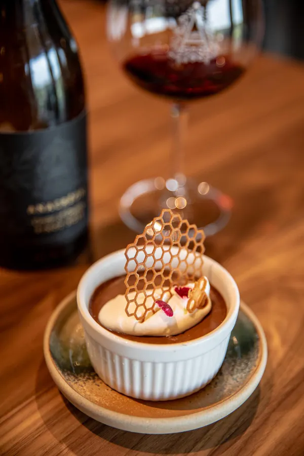 tableware, food, ingredient, drinkware, stemware, serveware