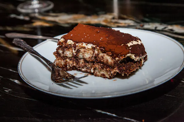 food, tableware, cake, plate, recipe, kitchen utensil