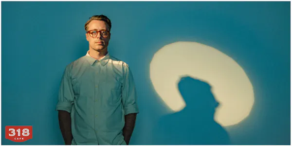 eyewear, glasses, sleeve, vision care, shoulder, neck