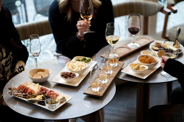 food, tableware, stemware, drinkware, serveware, table