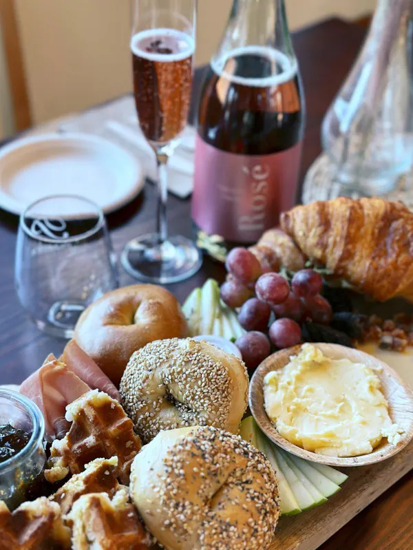 food, tableware, bottle, ingredient, table, recipe