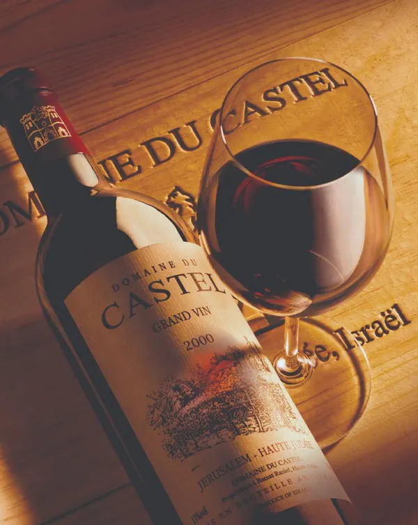 bottle, tableware, drinkware, liquid, stemware, wine