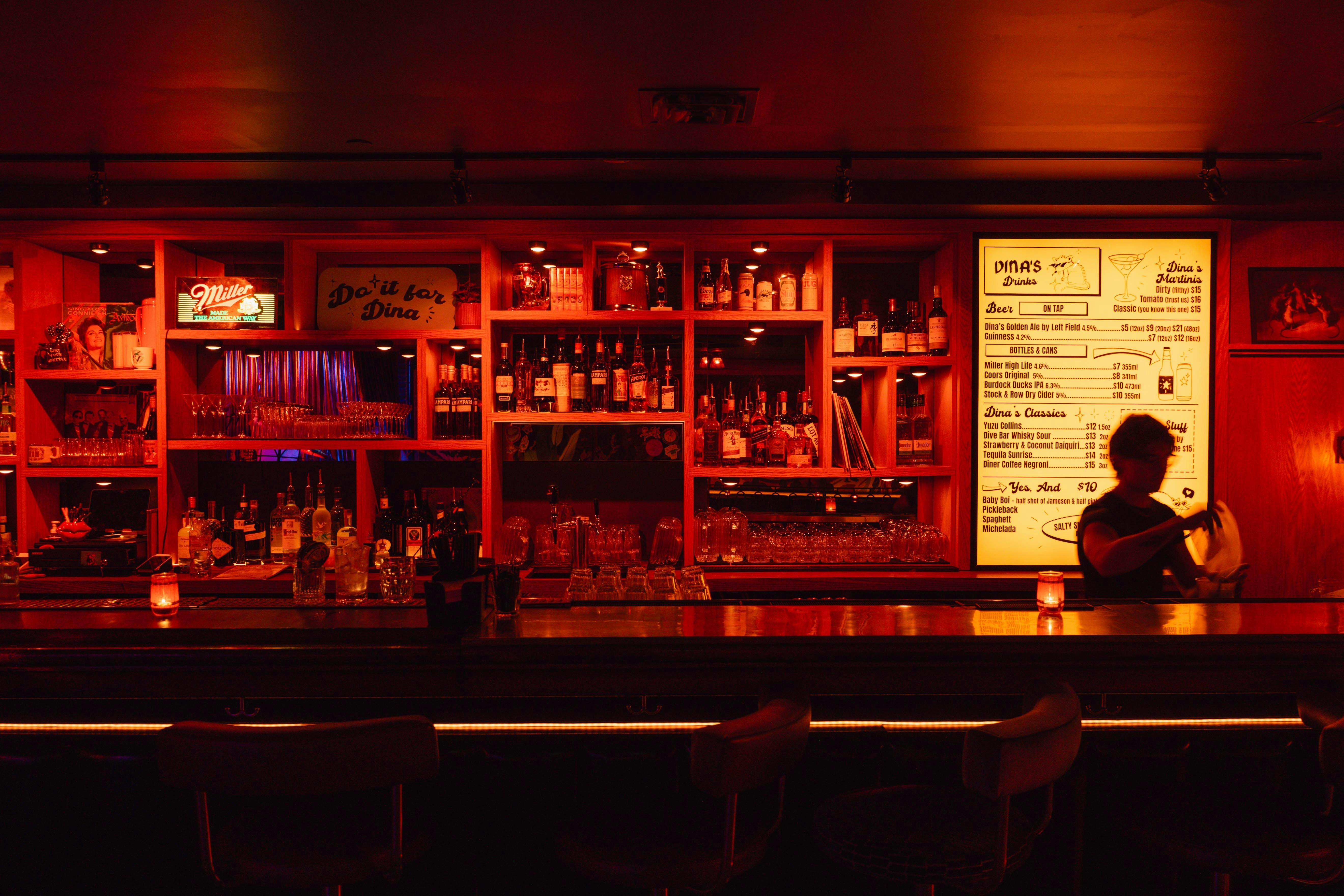 Dina's Tavern
