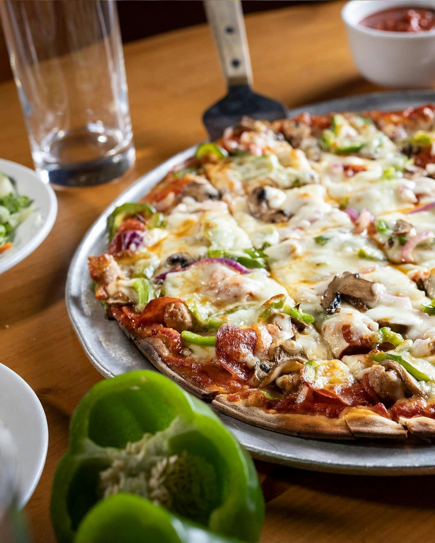 Carbone's Pizza & Pub