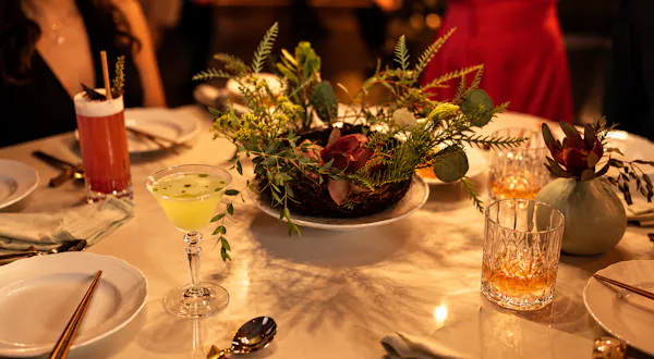 tableware, drinkware, stemware, table, furniture, dishware