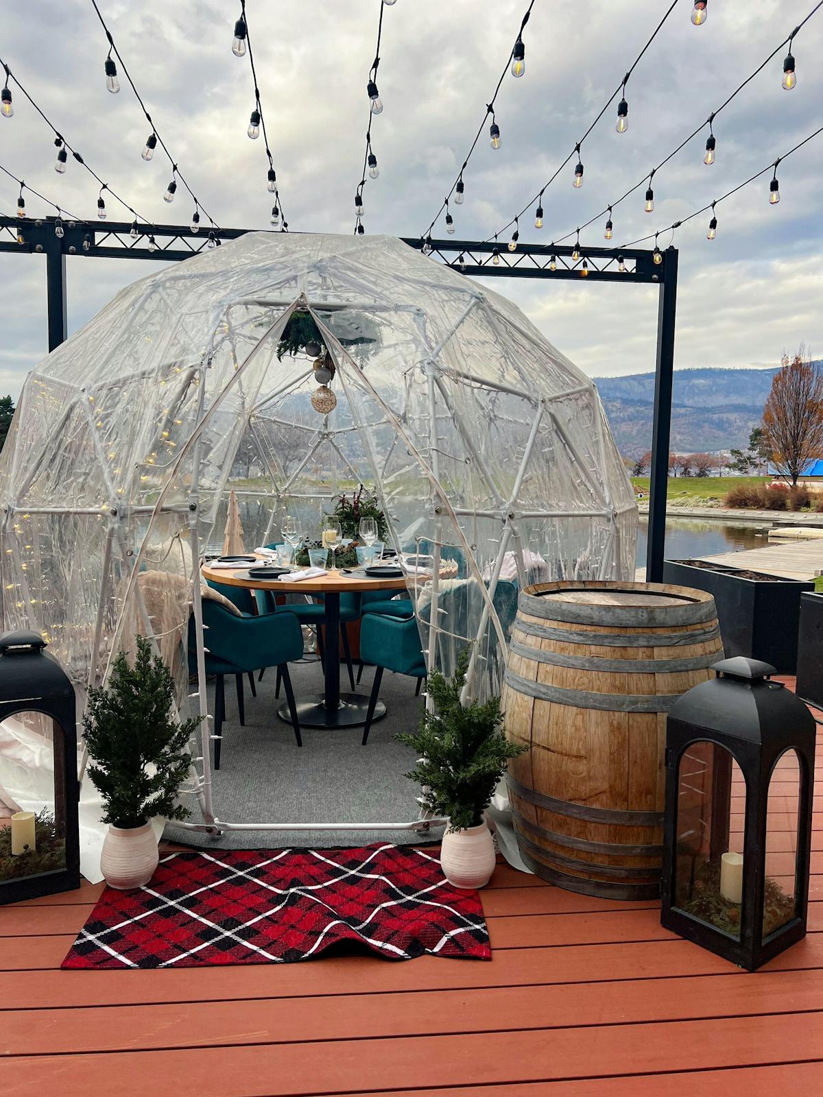 OAK + CRU Social Kitchen & Wine Bar Kelowna, BC Tock