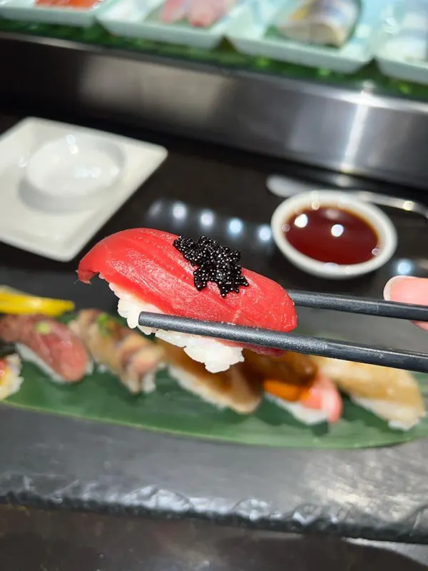 food, tableware, ingredient, sushi, serveware, cooking