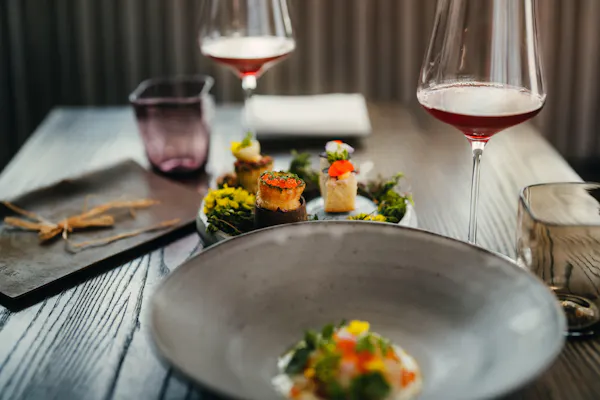 tableware, food, drinkware, stemware, serveware, dishware