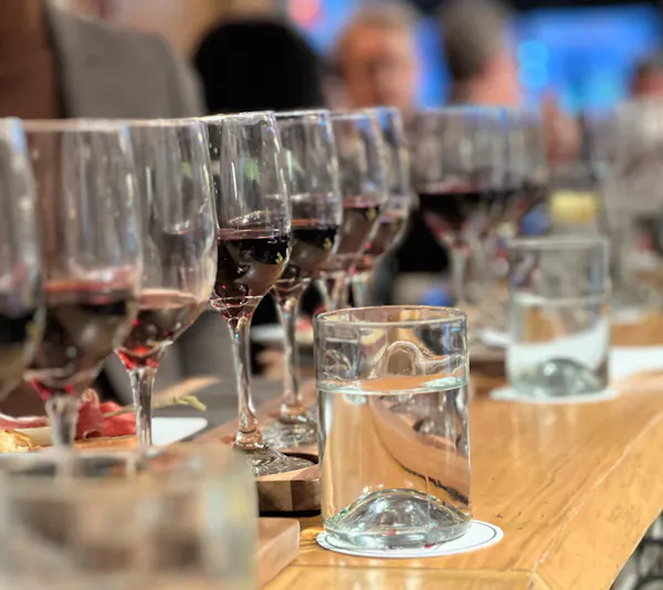 tableware, stemware, drinkware, barware, wine glass, glass