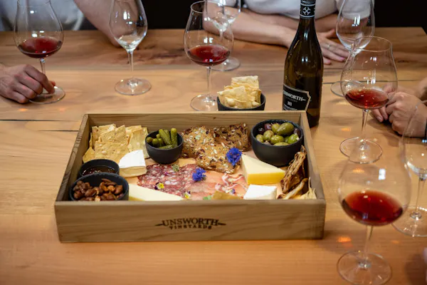 food, ingredient, tableware, alcoholic drink, stemware, dessert wine