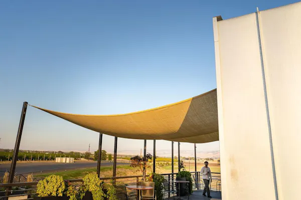 shade, daylighting