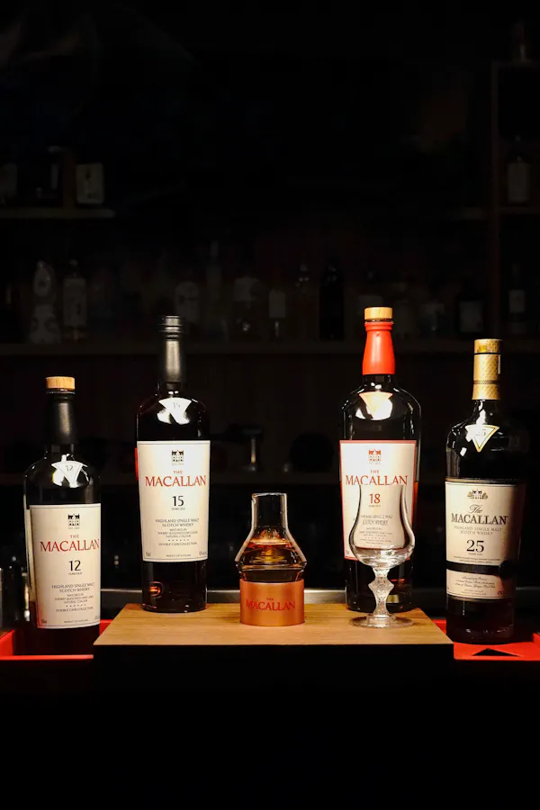 bottle, alcoholic drink, alcohol, glass bottle, liquor, liquid